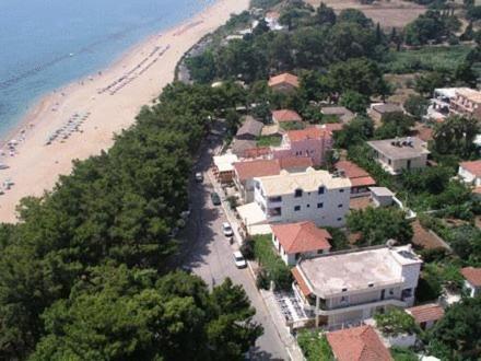 Alexander Apartments Skala  Esterno foto